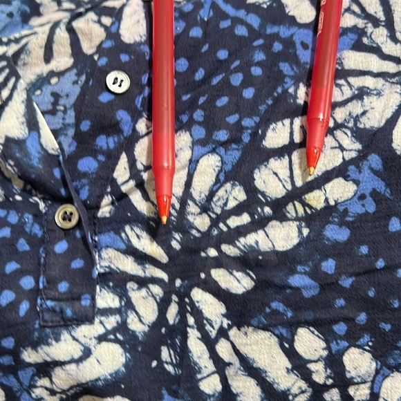 Xirena Sumer Water Floral Blue Top S - Picture 13 of 13